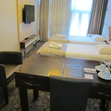 Derpa Hotell 3*