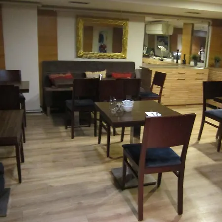 Derpa Hotel 3*